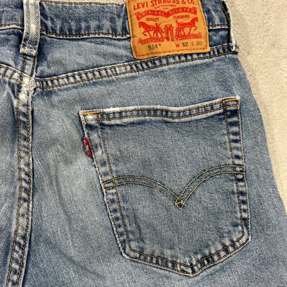 LEVI'S 514 Straight Jeans Mens 32x30 Blue Distressed Medium Wash Denim Rips - Picture 15 of 16